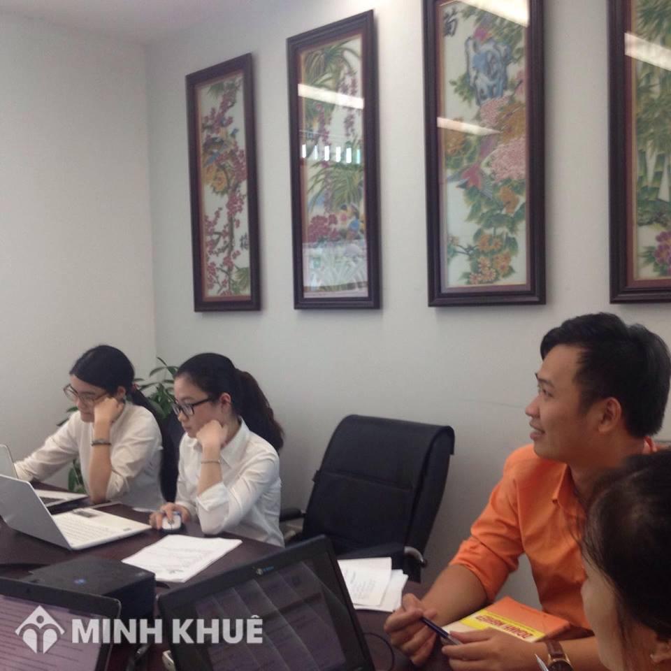 Buổi đào tạo Kỹ năng tư vấn pháp luật doanh nghiệp cho học viên Công ty Luật Minh Khuê tháng 5 năm 2016