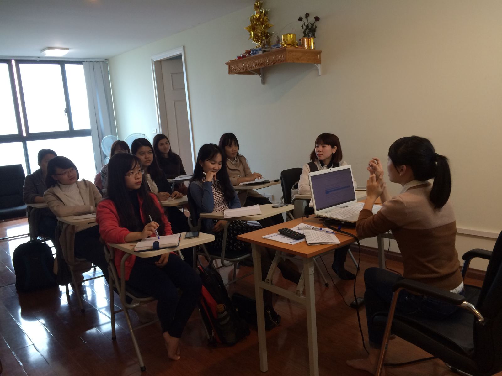 Buổi tập huấn chính sách thuế hiện hành của Công ty Luật Minh Khuê tháng 3 năm 2016