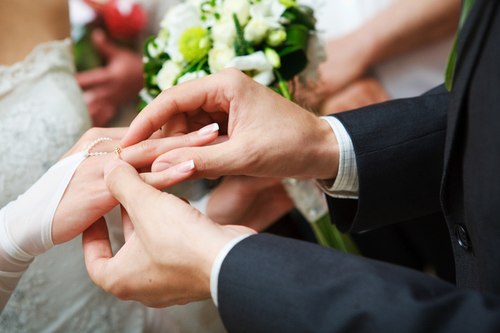 Cưỡng ép kết hôn bị kết án bao nhiêu năm tù ?