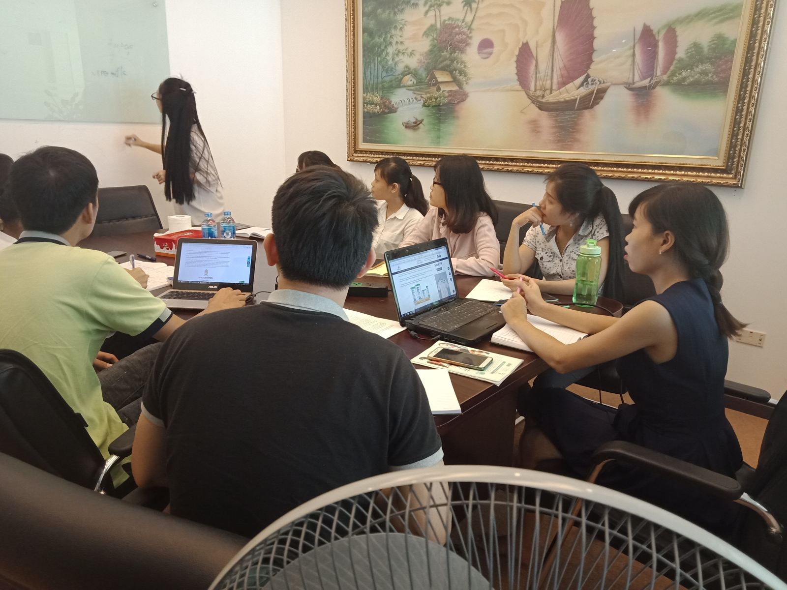 Công ty Luật Minh Khuê tổ chức buổi đào tạo bổ sung, trau dồi thêm kiến thức về lĩnh vực sở hữu trí tuệ ngày 25/08/2018