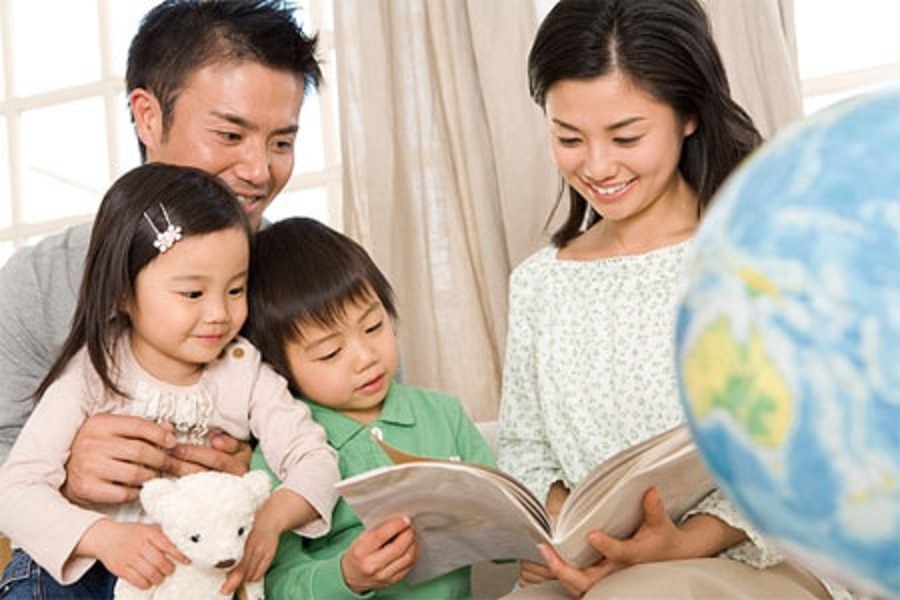 Phát hiện mẹ ngoại tình con phải làm sao ?