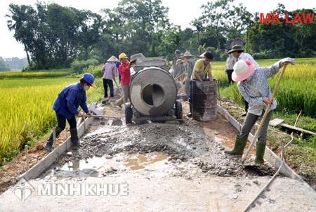  Những vi phạm về chi tiền cho một dự án làm đường bê tông tại thôn và hướng giải quyết?