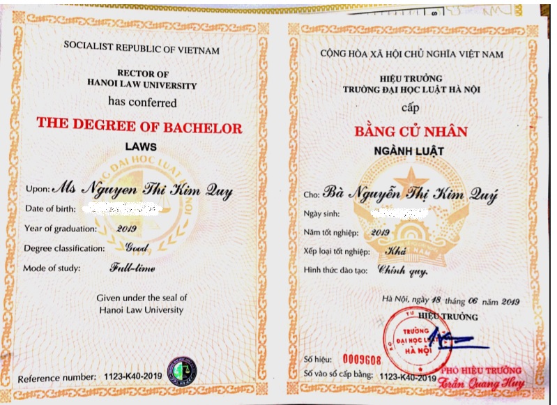 Công ty không trả bằng đại học gốc có đúng luật ?