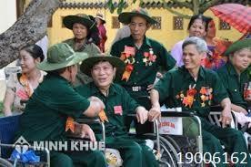 Thân nhân người có công với cách mạng có được tham gia bảo hiểm y tế?