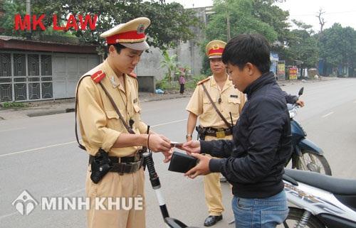 CSGT huyện này có được phép về huyện khác làm việc khi không có sự chỉ đạo của cấp trên?