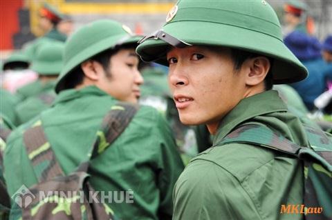 Độ tuổi bao nhiêu thì được gọi đi nghĩa vụ quân sự ?