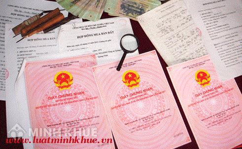 Chuyển nhượng quyền sử dụng đất mà chỉ ghi bổ sung vào sổ đỏ có hợp pháp ?