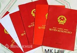 Đứng tên sổ đỏ trong trường hợp vợ chồng ly thân