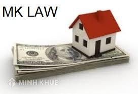 Có nên ứng tiền trước trong giao dịch chuyển quyền sử dụng đất không ?
