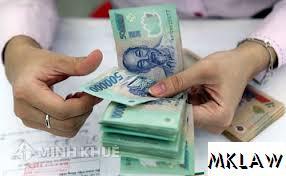 Sinh con được hai tháng thì đi làm như vậy có được hưởng lương không?