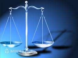 Phân tích cơ sở pháp lý phán quyết của tòa án ?
