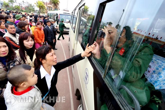 Bị cận 3,75 độ có phải đi nghĩa vụ quân sự không?