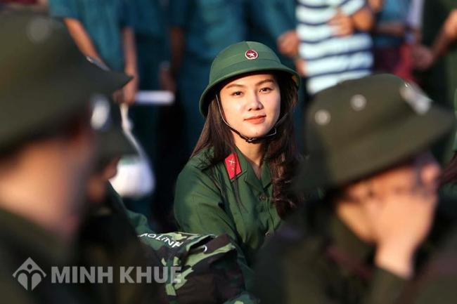 Bị cận và loạn thị có phải đi nghĩa vụ quân sự không? Thủ tục xin hoãn nghĩa vụ thực hiện như thế nào ?