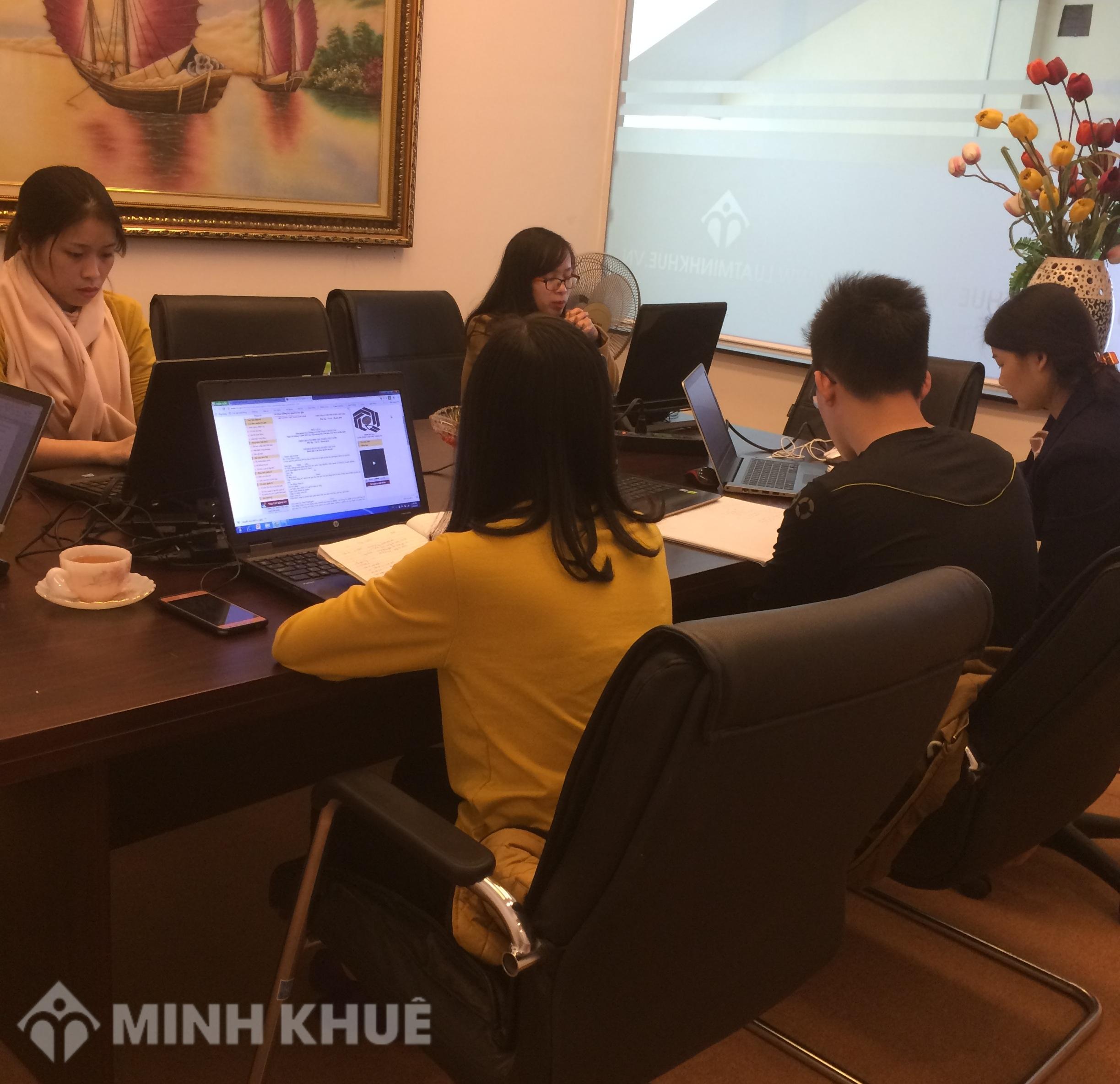 Buổi tập huấn chuyên môn về Sở hữu trí tuệ tại Công ty Luật Minh Khuê tháng 12/2017