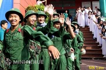 Cha làm chế độ cũ thì con có được đăng ký nhập ngũ ?