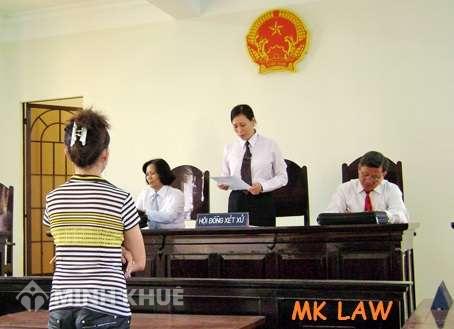 Chồng không đến theo giấy triệu tập thì Tòa có thể xử ly hôn không ?
