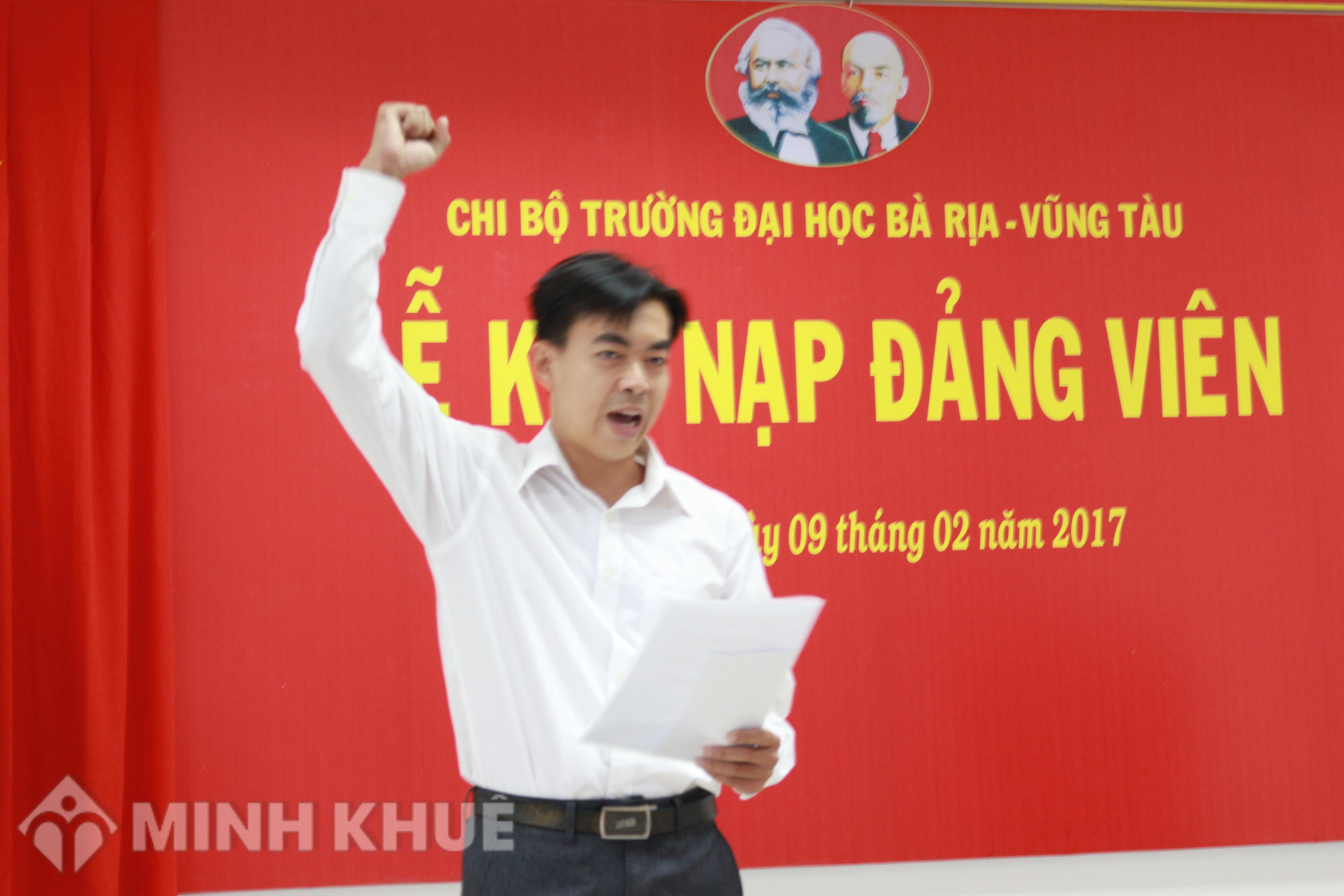 Chú bị vào tù thì bản thân có được kết nạp Đảng?