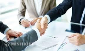 Chuyển nhượng phần vốn góp cho doanh nghiệp thì có được thanh toán bằng tiền mặt không?