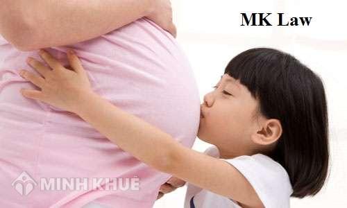 Có bầu 4 tháng trước khi nghỉ việc có được hưởng chế độ thai sản hay không ?
