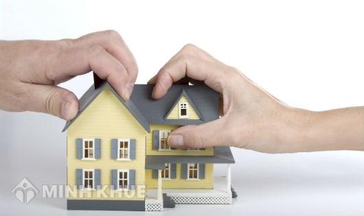 Có đòi lại đất nhờ cha mẹ vợ đứng tên khi hai vợ chồng ly hôn hay không ?