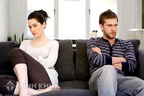 Có được đòi tiền chu cấp cho con khi đang ly thân không?