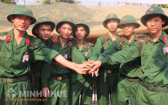 Có được hoãn đi nghĩa vụ quân sự khi em trai vừa hoàn thành nghĩa vụ quân sự ?