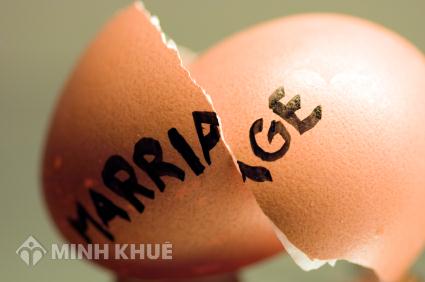 Có được nuôi cả hai con khi ly hôn không ?