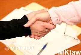 Có được sử dụng 12 ngày phép năm khi chưa làm hết năm đó không ?