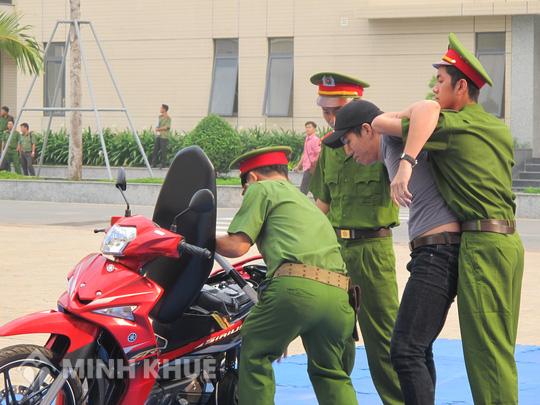 Cơ quan công an làm sai có phải chịu trách nhiệm không?