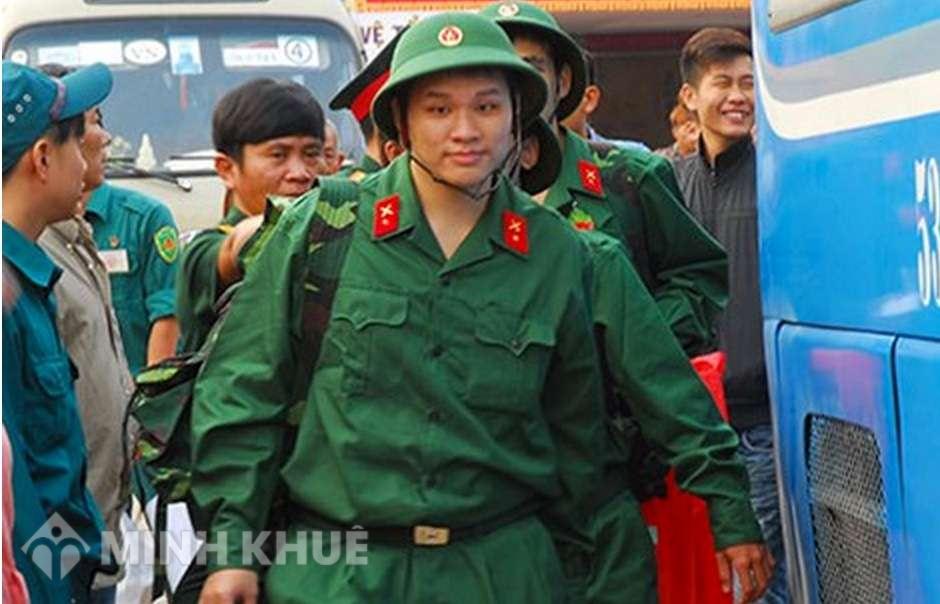 Đã có giấy tạm hoãn nghĩa vụ quân sự tại sao đia phương vẫn gọi nhập ngũ ?