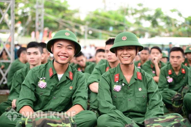 Đã có tiền án thì có được thực hiện nghĩa vụ quân sự không ?