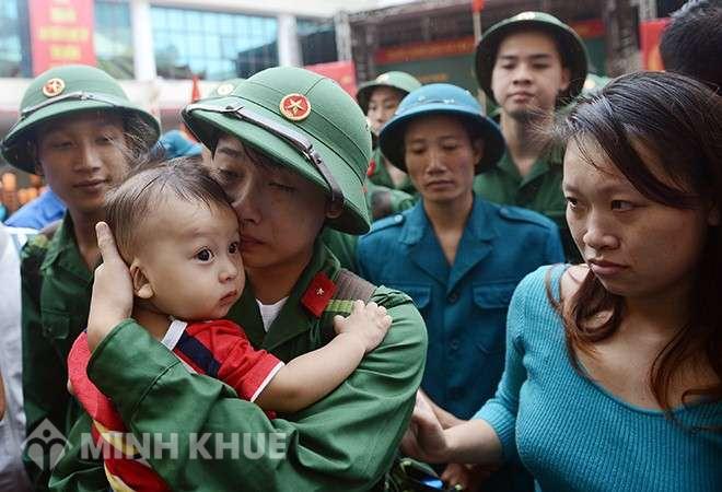 Đã lập gia đình và là lao động chính, đã 23 tuổi thì có phải nhập ngũ không ?