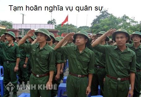 Đang học lớp 12 trường trung tâm hướng nghiệp gọi là bổ túc thì có xin hoãn nghĩa vụ quân sự không ?