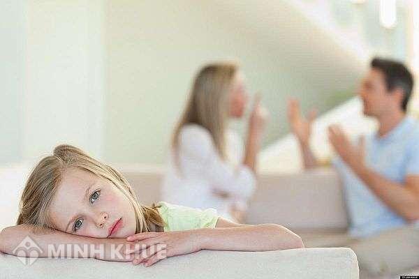 Đăng ký kết hôn ở quê, làm việc tại Thành phố thì nộp đơn ly hôn ở đâu ?