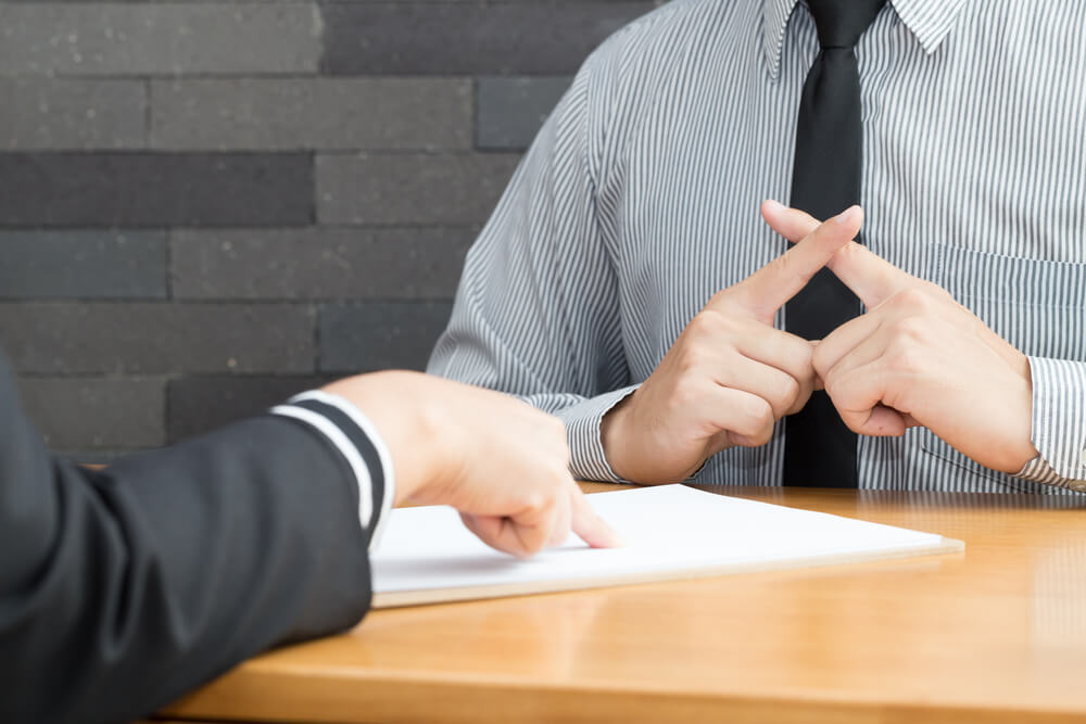 Đất đứng tên chồng thì khi ly hôn có được phân chia không ?