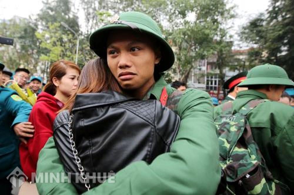 Điều kiện để tình nguyện nhập ngũ lần 2 ? Thời gian đi nghĩa vụ xã hội có được tính vào Bảo hiểm xã hội ?