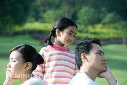 Đổi tên cho con theo phong thủy ?