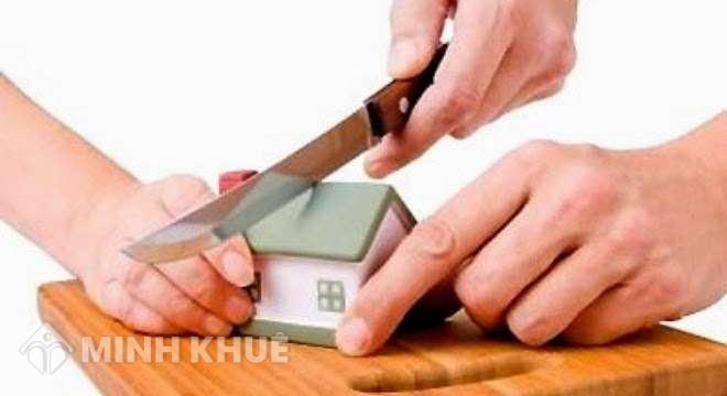 Đơn phương ly hôn nhưng chồng không chịu chia tài sản?