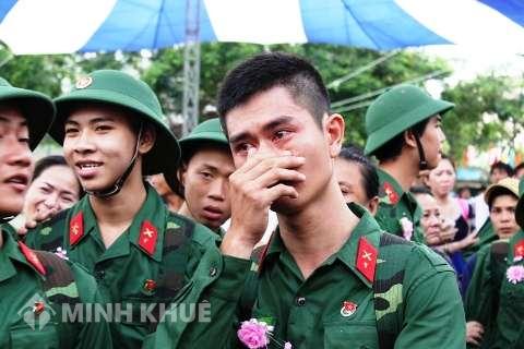 Em được miễn nghĩa vụ quân sự không?