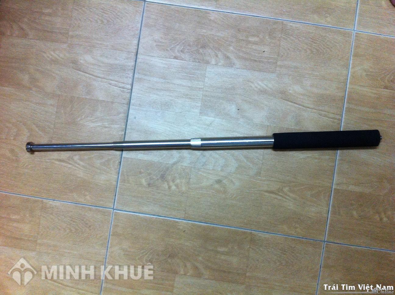 Gậy 3 khúc có phải vũ khí thô sơ?