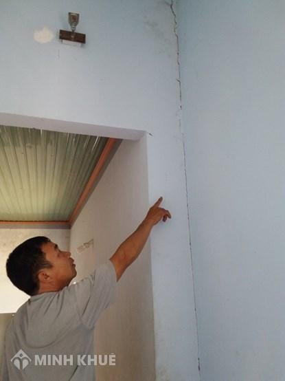 Hàng xóm xây nhà làm nứt tường nhà mình phải làm thế nào theo quy định mới?