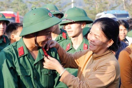 Hỏi về độ tuổi tham gia nghĩa vụ quân sự và trường hợp tạm hoãn nghĩa vụ quân sự ?