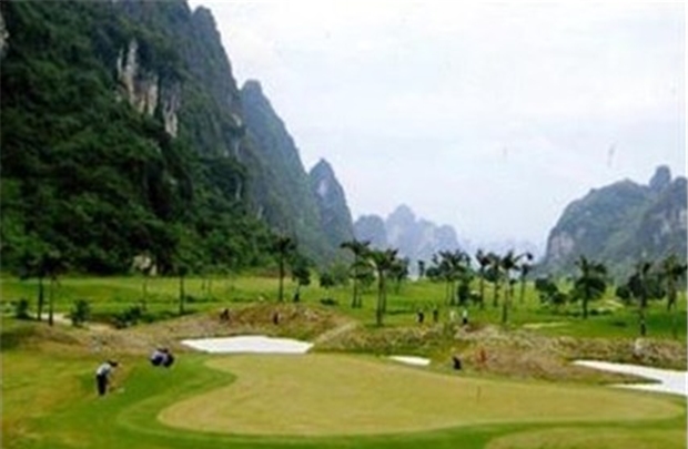 Hợp đồng đặt cọc chuyển nhượng quyền sử dụng đất có vô hiệu khi đất không thể tách thửa được không ?