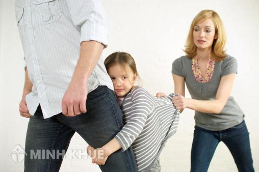 Khi nào được thay đổi người nuôi con sau khi ly hôn?