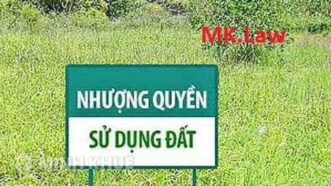 KIện cán bộ địa chính cấp giấy chứng nhận quyền sử dụng đất sai quy định?