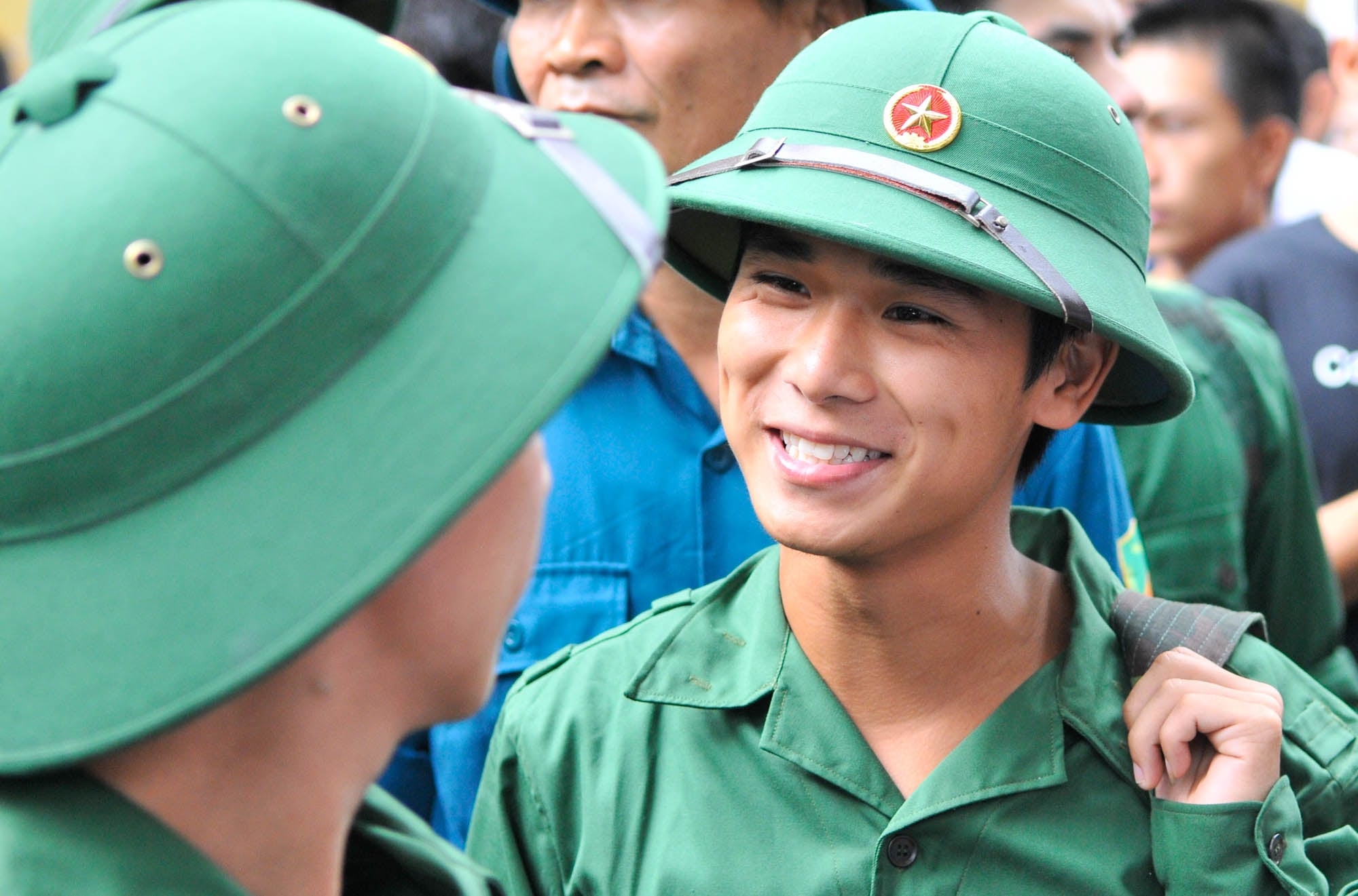 Là lao động chính trong gia đình thì có đi nghĩa vụ quân sự không ?