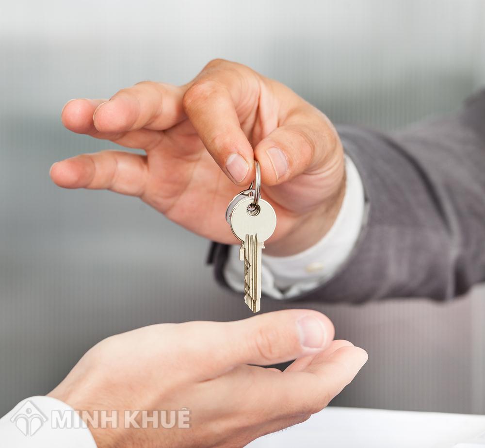 Luật sư tư vấn khởi kiện tranh chấp đất đai ?