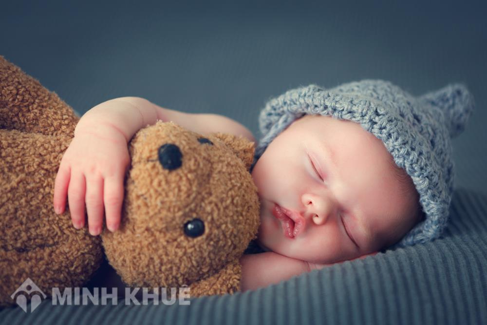 Muốn cho con đi làm con nuôi thì làm thế nào?