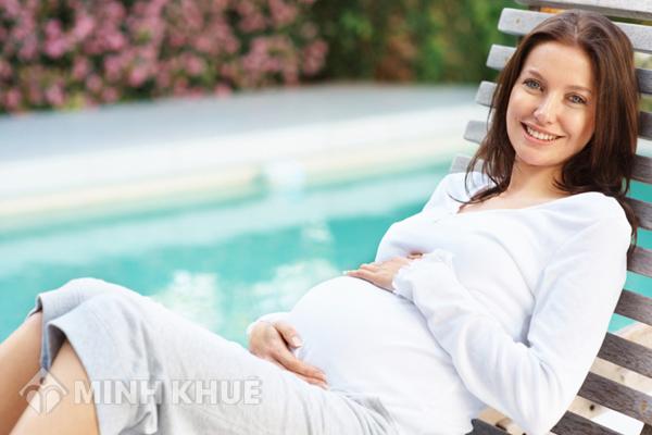 Nghỉ thải sản có phải đóng kinh phí công đoàn ? Thủ tục hưởng thai sản thực hiện thế nào ?