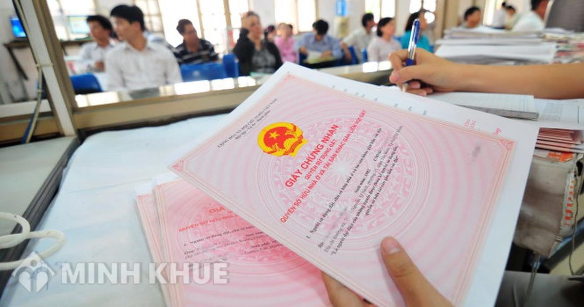 Người chưa thành niên có được bán phần đất được nhận thừa kế không ?